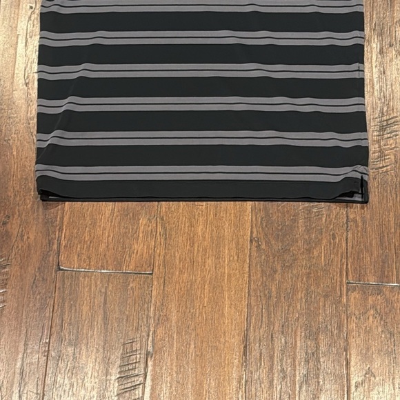 Small Under Armour Men's Polo in Black and Gray Stripes - Picture 5 of 9
